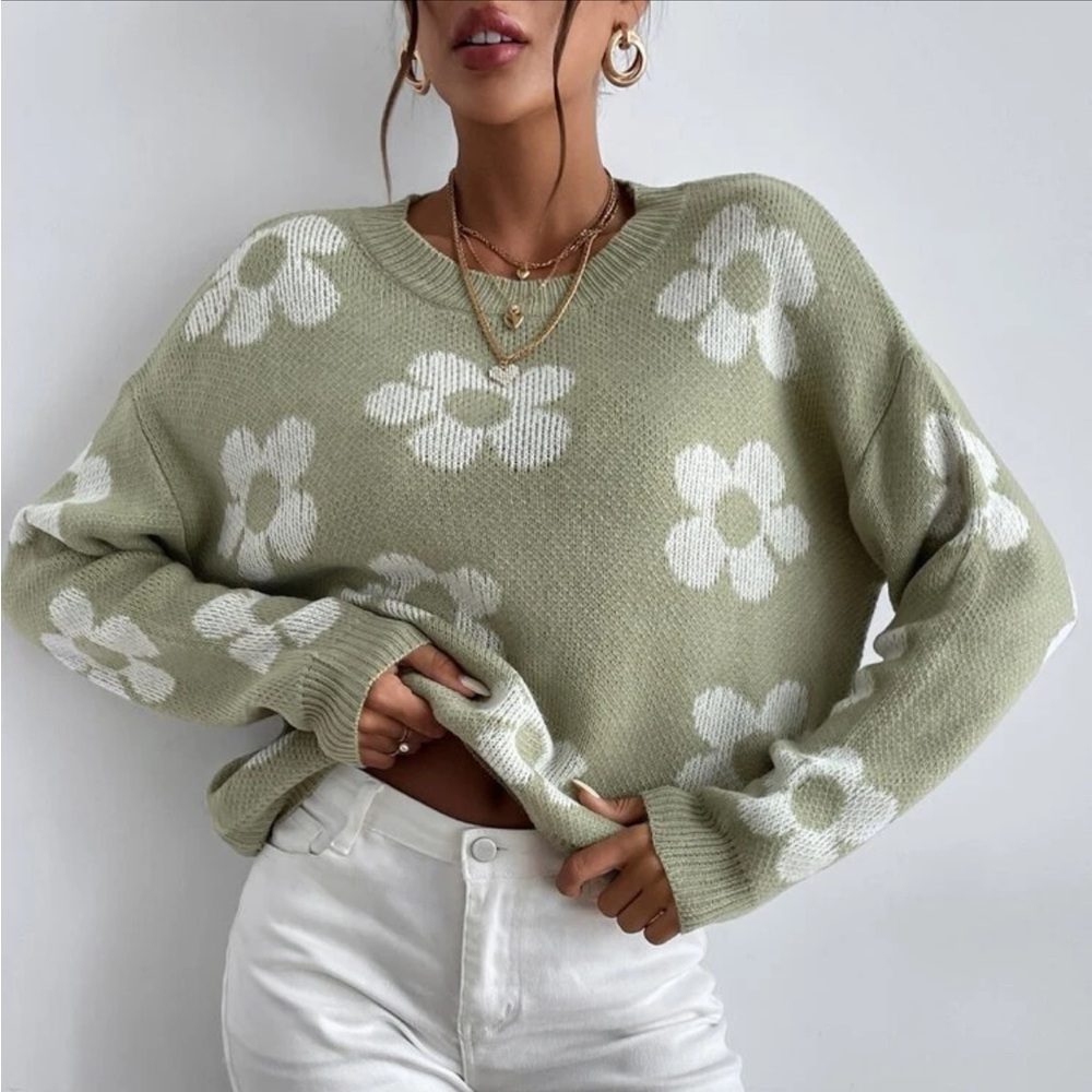 Cozy Flower Sweater - Picture 1 of 6